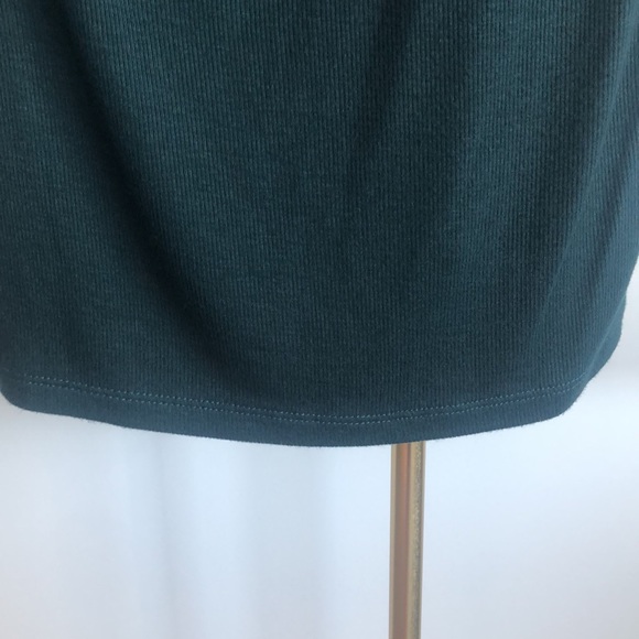 Aritzia Babaton Phil Off the Shoulder Top - Picture 4 of 11